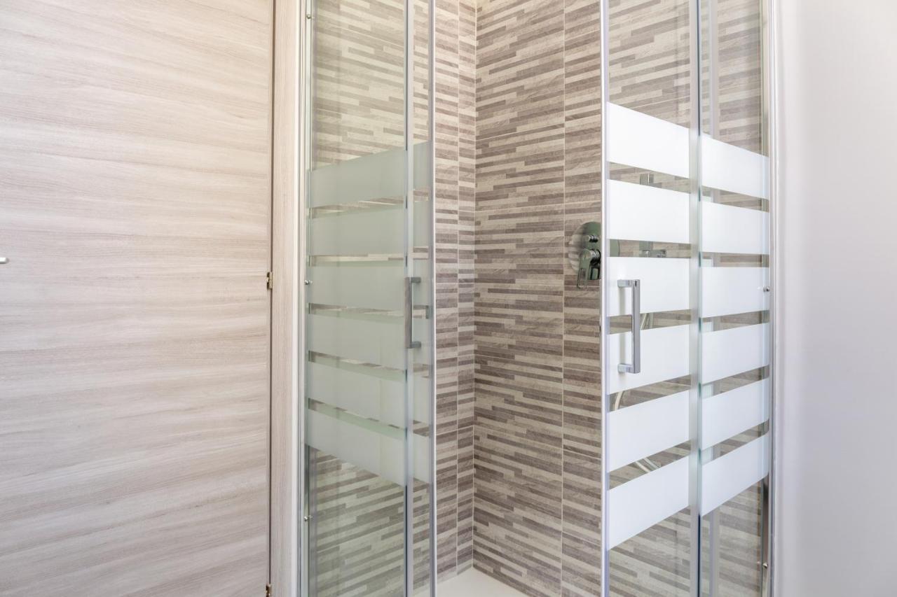 Newly Renovated Loft Near Centrale Milan Exterior photo